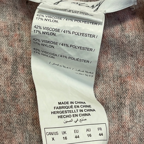 Pennington’s cardigan yoga wrap - Picture 4 of 4